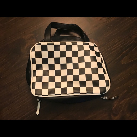 Tote - Picture 1 of 3